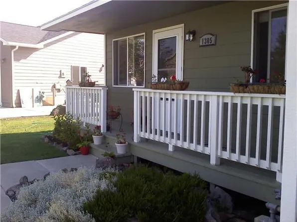1305 22nd St, La Grande, OR 97850