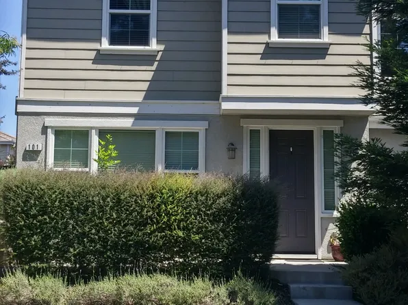 101 Summerfield Dr, Vacaville, CA 95687
