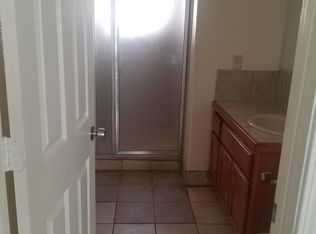 171 N College Ave, Fresno, CA