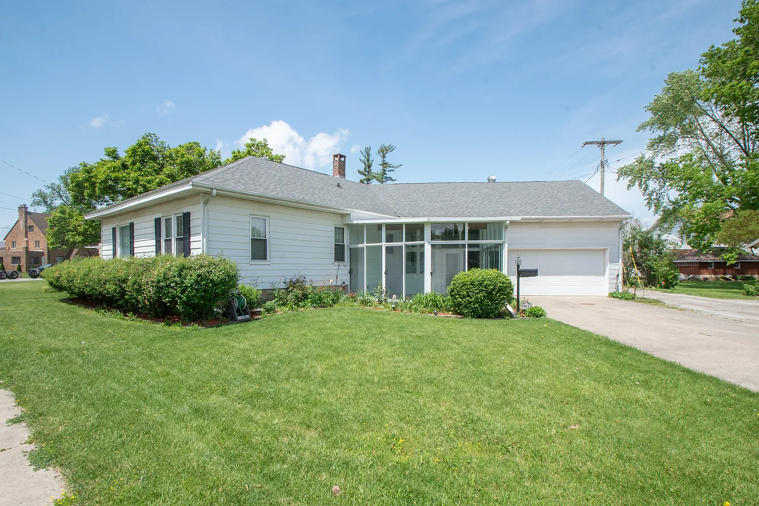 106 E Grace St photo 1