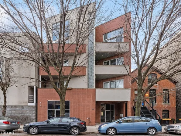 945 W Huron St Unit 3W, Chicago, IL 60642