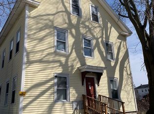 32 Ellsworth St APT 3, Worcester, MA 01610