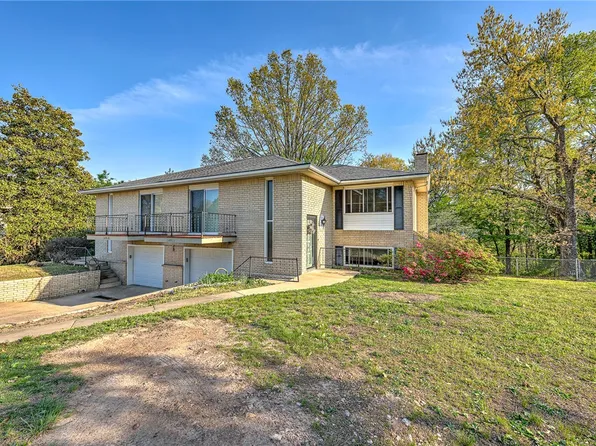 14911 & 14919 Dutchmans Dr, Rogers, AR 72756
