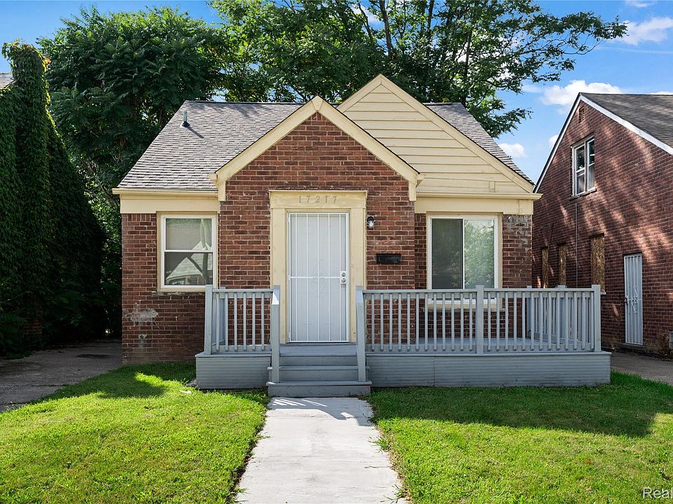 1st image of 17217 Shaftsbury Ave