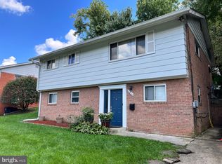 6011 Ladd Rd, Suitland, MD 20746