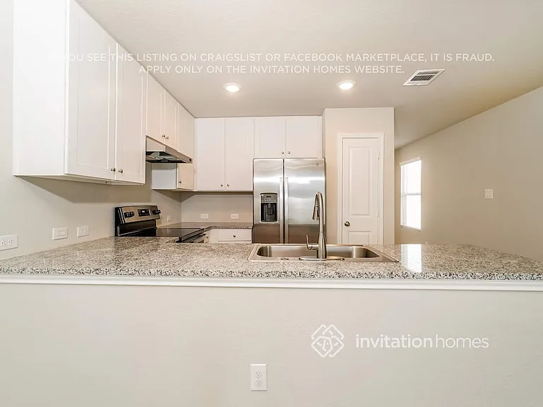 143 Pasadena Pl — Photo 8