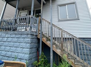 1939 S 5th Pl #1, Milwaukee, WI 53204