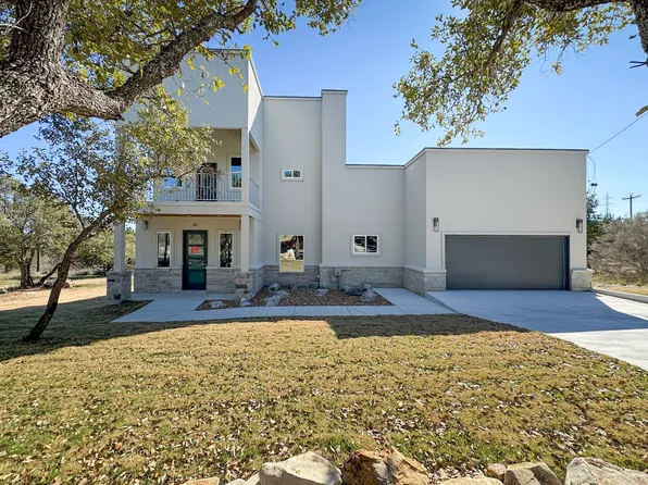 301 Knights Row, Cottonwood Shores, TX 78657