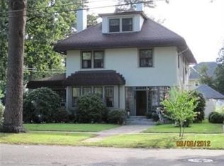 59 S Park Ave, Longmeadow, MA 01106