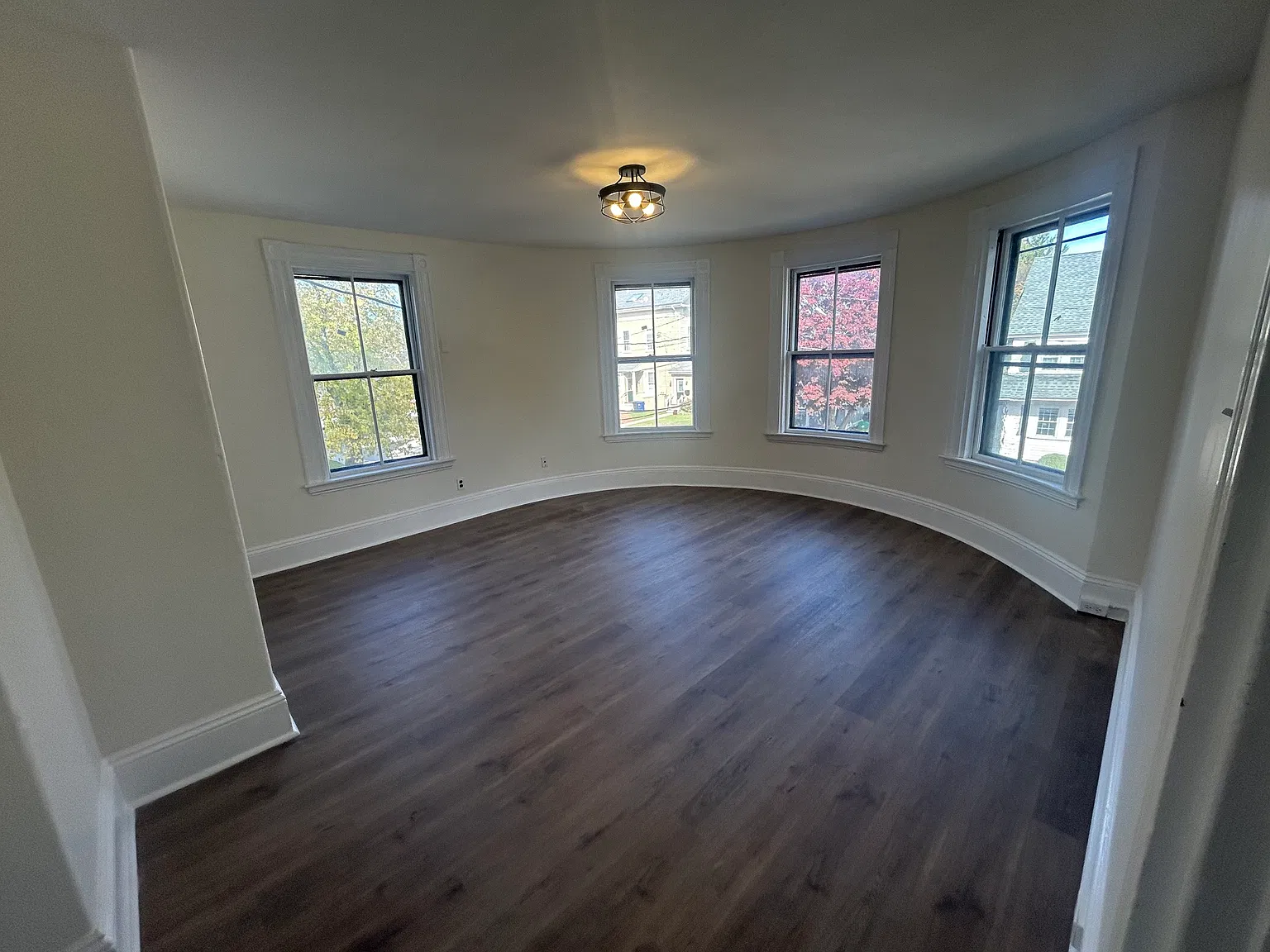 4 bed, 1650 sqft, $4,400 — Photo 4