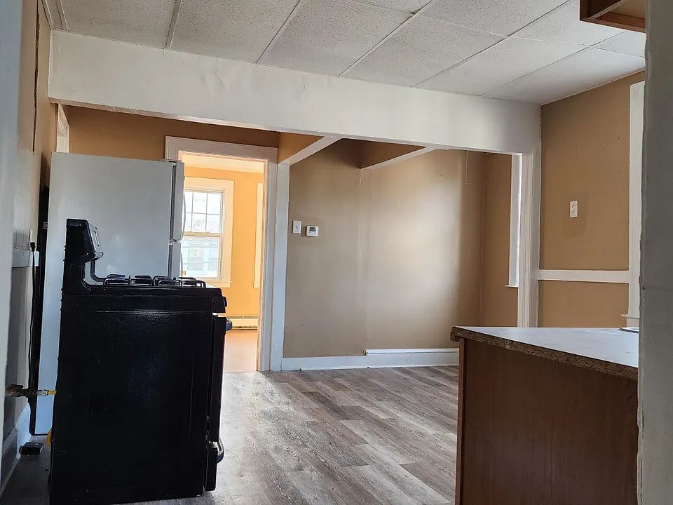 2nd image of 30 Dorothy St Unit 2