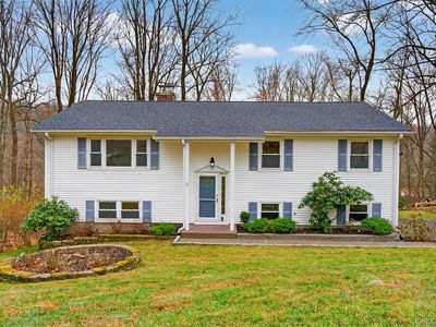 1159 Winding Court, Mohegan Lake, NY, 10547