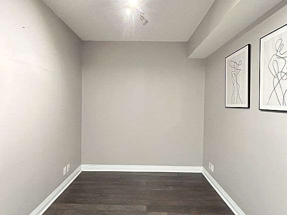 3rd image of 5 Valhalla Inn Rd #2506