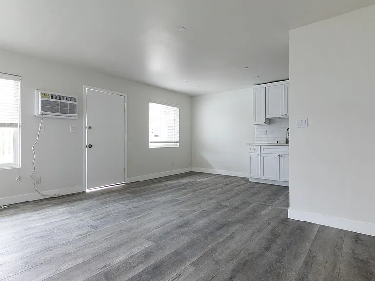 Avalon — Photo 13