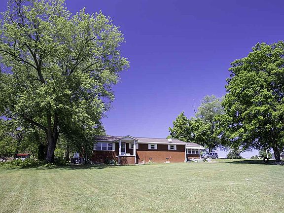 3rd image of 904 Isabell Dr #S/d