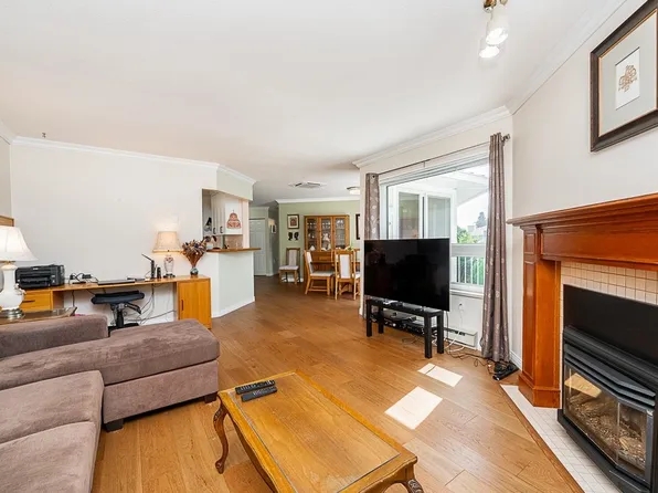 2475 Emerson St #26, Abbotsford, BC V2T 4W5