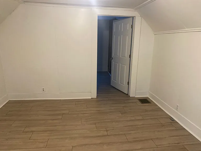 1014 Lincoln St — Photo 20