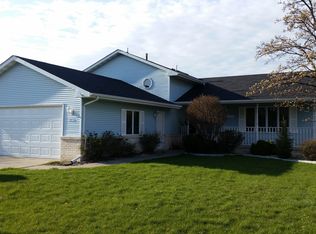 1520 Demeter Dr, Crown Point, IN 46307