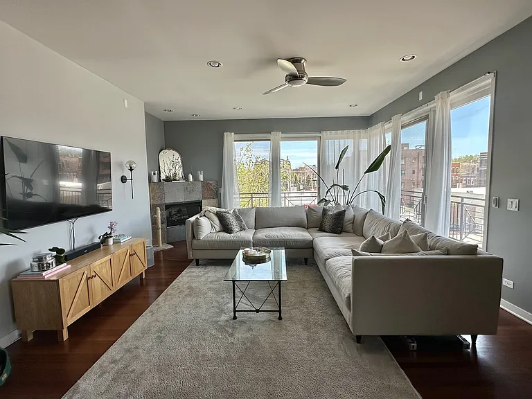 1616 N Western Ave #2A — Photo 5