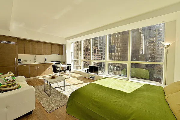 Rented by RELO REDAC INC. | media 10