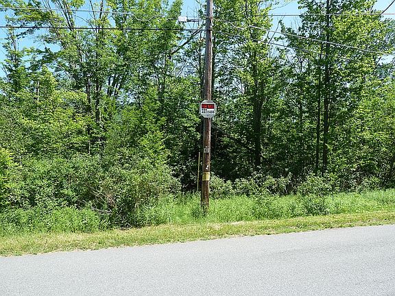 2nd image of 14 Berry Ln