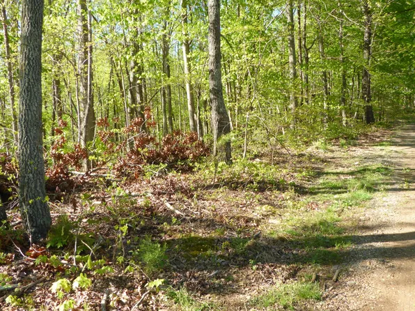9 Dusty Ln, Martinsville, VA 24112