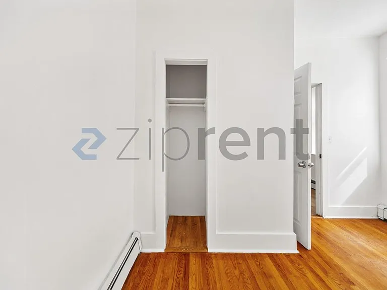 34 Cunard St #3 — Photo 16