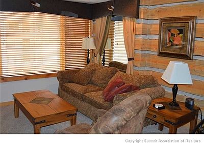 3rd image of 80424 S Park Ave #404