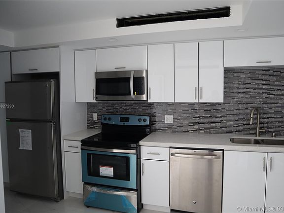 4th image of 18021 Biscayne Blvd APT 1402
