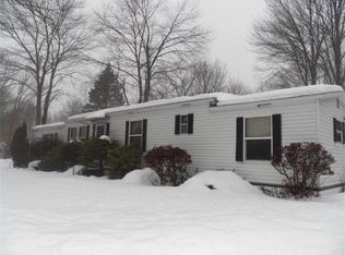 10 2nd St, Brookfield, MA 01506