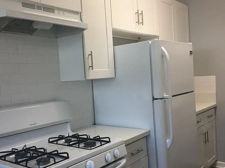 Range/Fridge
