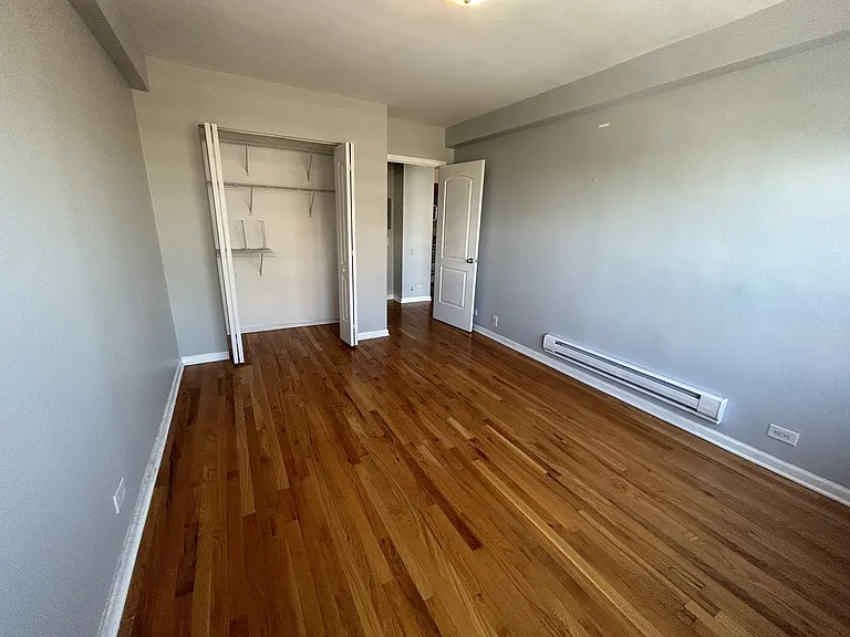 4180 Marine Terrace Apartments — Photo 123