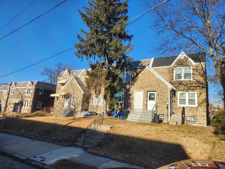 5967 Woodcrest Ave #A — Photo 3