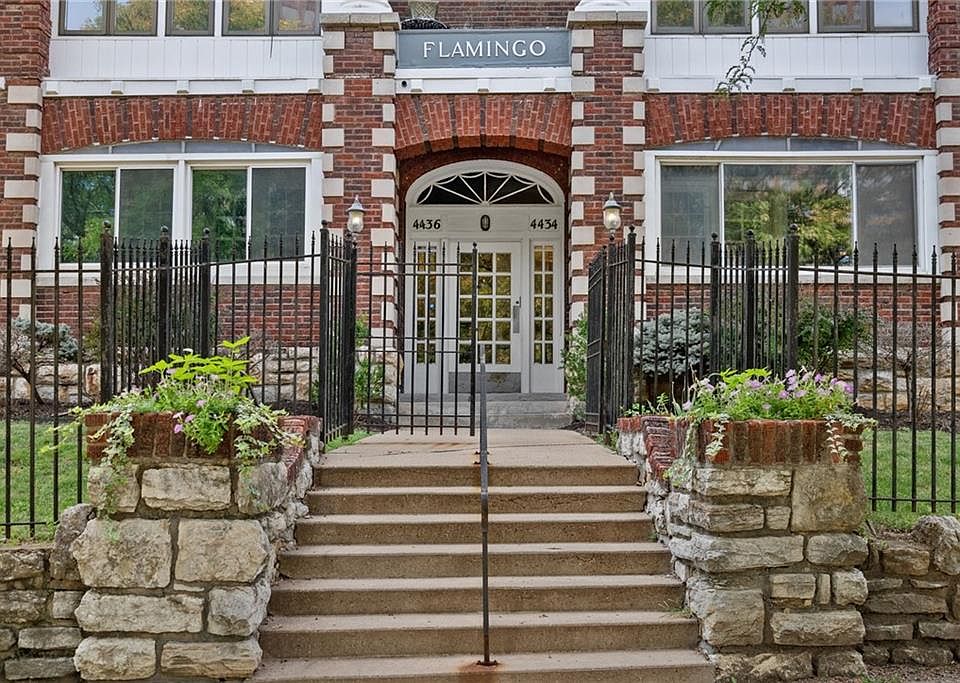 1st image of 4434 J C Nichols Pkwy APT 2N