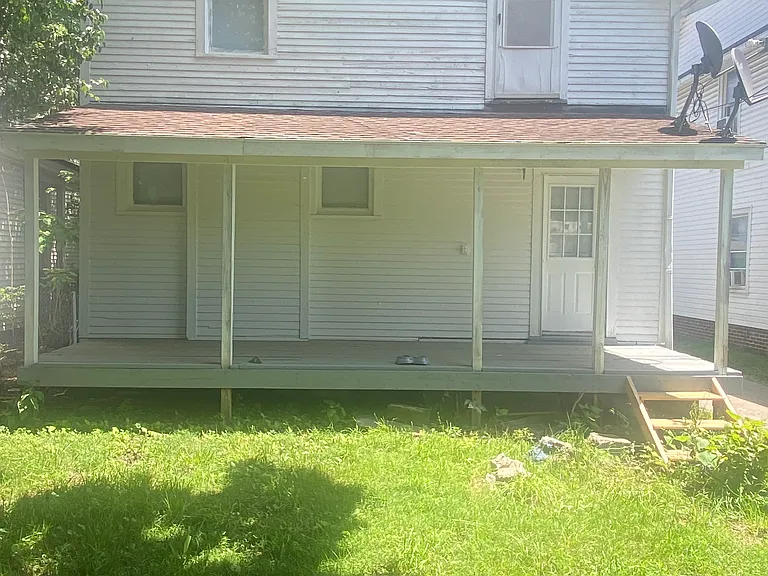 430 Langdon St — Photo 18