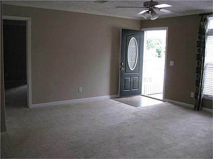 4th image of 680 Bayou Dr