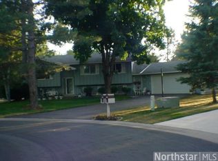310 Jansa Dr, Shoreview, MN 55126