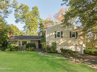 246 Dorchester Rd, Scarsdale, NY 10583