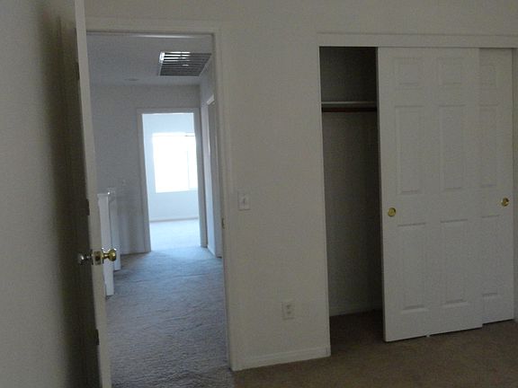 4th image of 9542 W Diablo Dr