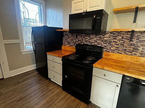 2nd image of 254 S Mathilda St #2