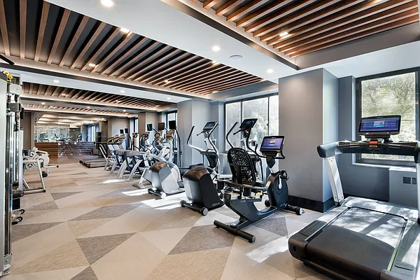 Rented by Douglas Elliman | media 21