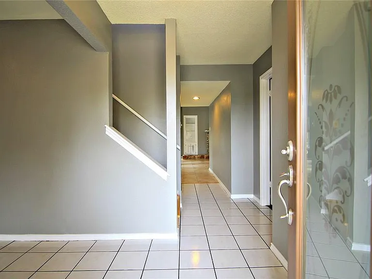 6601 Colina Ln — Photo 5