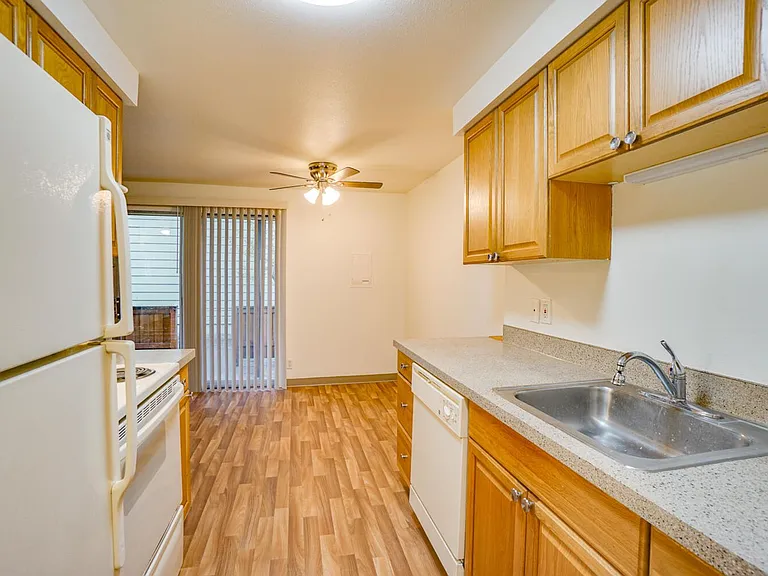 Quailwood Apartments — Photo 36