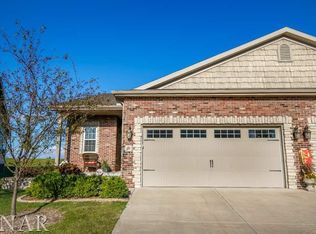 35 Yukon Cir, Bloomington, IL 61705