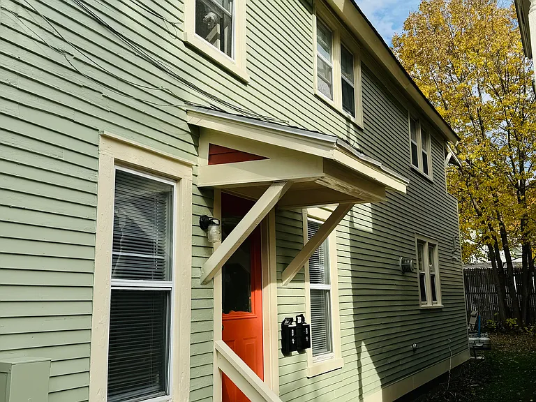 8 Johnson St #A — Photo 2