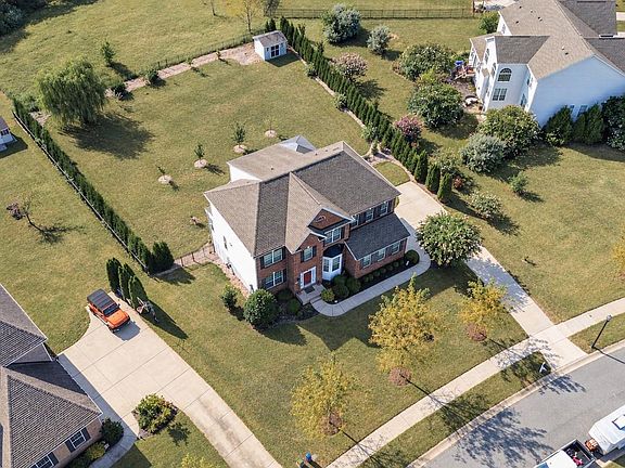 2nd image of 202 Stover Ct