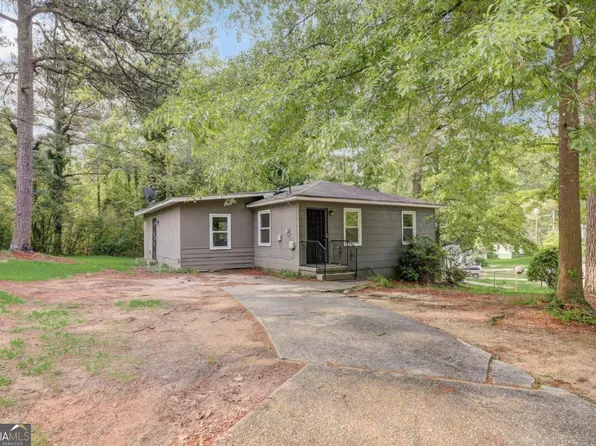 3618 Barrow Pl SW, Atlanta, GA 30331