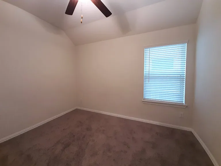 1514 Ancient Oak Ln — Photo 43
