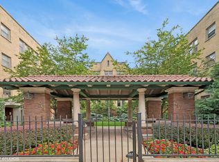 617 W Addison St #2, Chicago, IL 60613