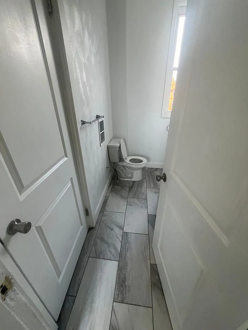 3706 bates st — Photo 4